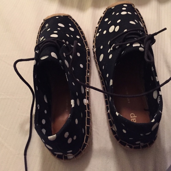 Gap navy Polk a dot flats