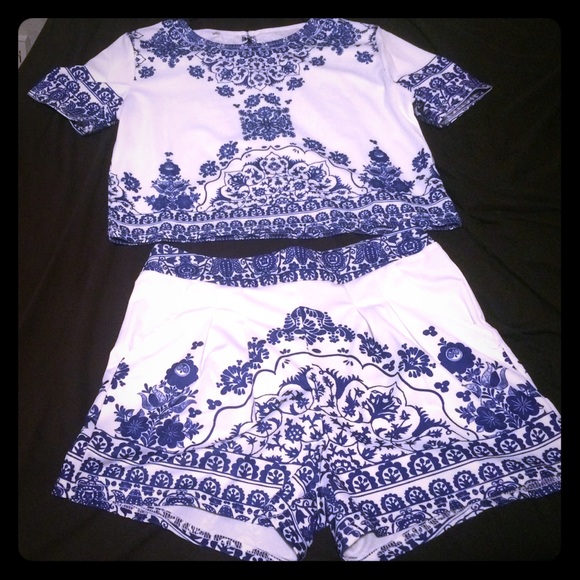Two piece set NEVER WORN