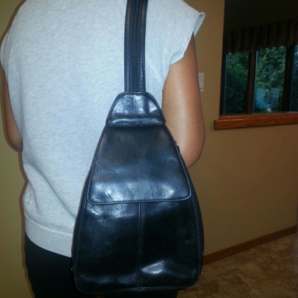 Purses - Picture 4 of 4