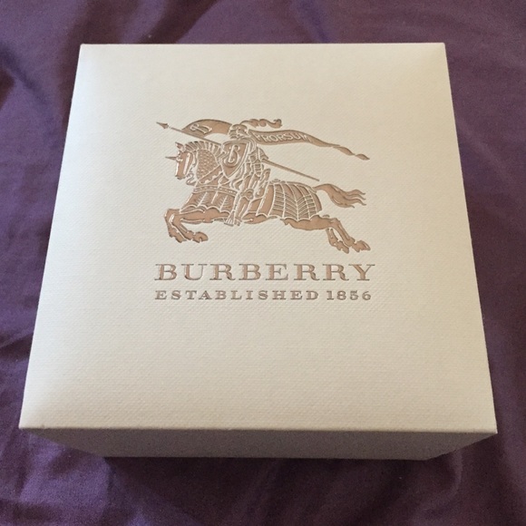 Burberry watch box