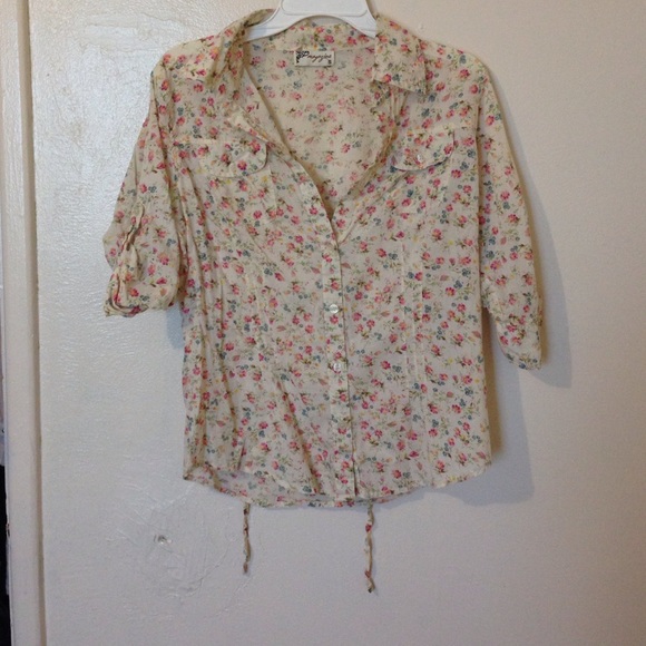 This is a cute floral top.