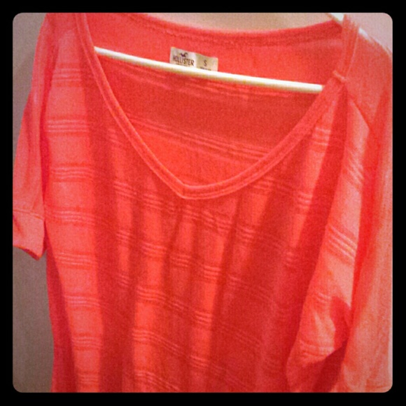 Hollister Tops - 💙 Sale!⬇ Hollister Top Size S