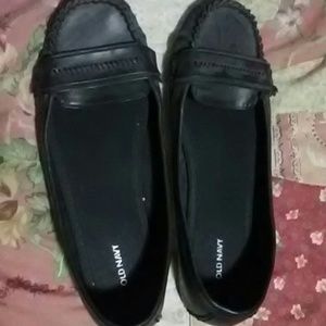 Flat shoes