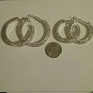 2 pair of irridesent rhinestones earrings
