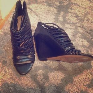 Vince Camuto Zeplin Wedge