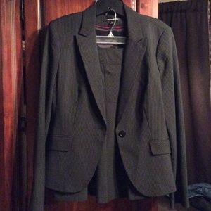 Express Jacket and Skirt set