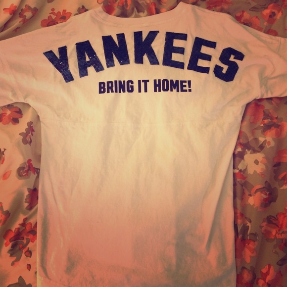 🎀🆕VS PINK NY Yankees Sequin Spirit Jersey🆕🎀