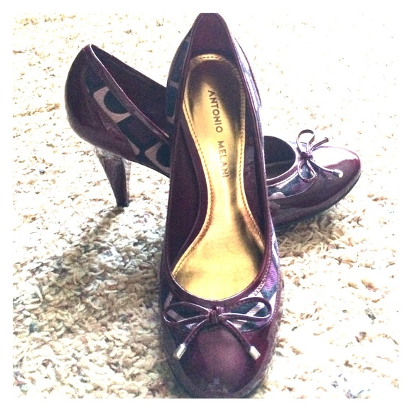 Plum/Patterned Heels with Bows