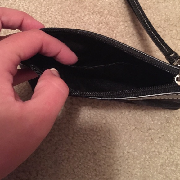 Wristlet - Picture 2 of 3