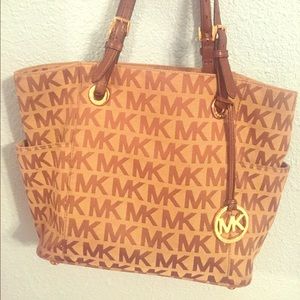 Michael Kors Tote