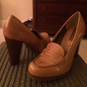 Oxford Loafer light Brown with Wood heel