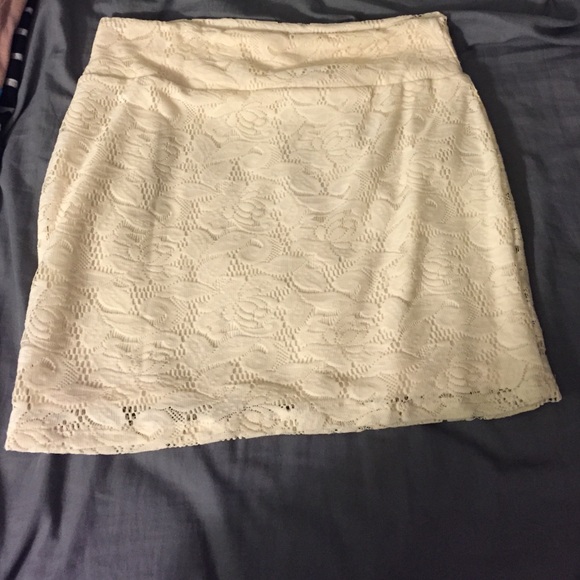 Off white lace skirt