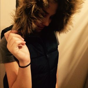 Gap puffer vest