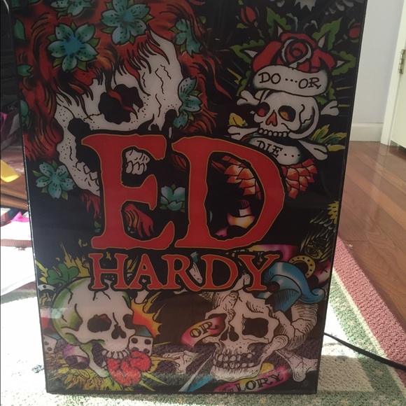 Ed Hardy light up stand