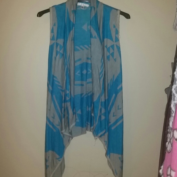 Flowy aztec print cardigan