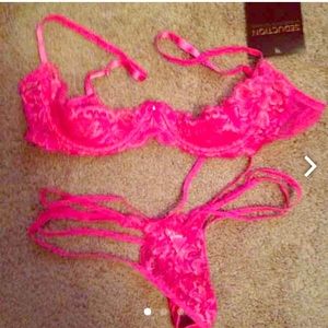 Hot pink half bra and thong set