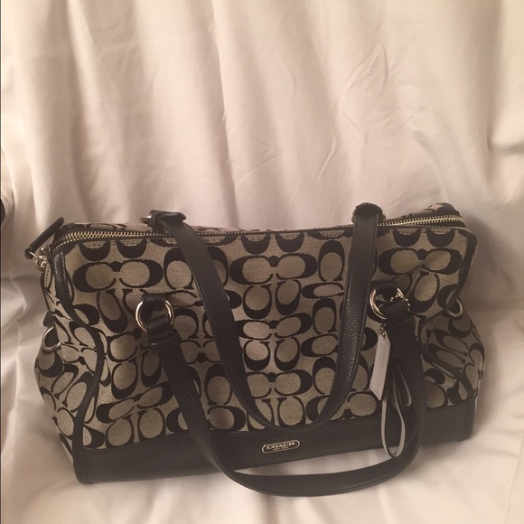 Authentic Coach purse (gently used)