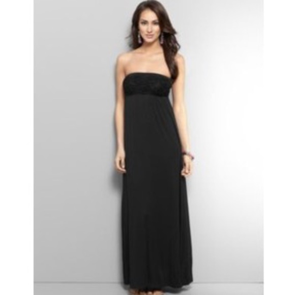New York & Company Dresses & Skirts - 🎉Black Rosette Bodice Maxi Dress