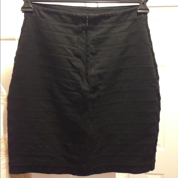 Express banded skirt