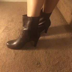 Dark brown Nine West boots with skinny heel