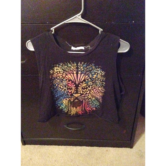 multicolor lion muscle tee.