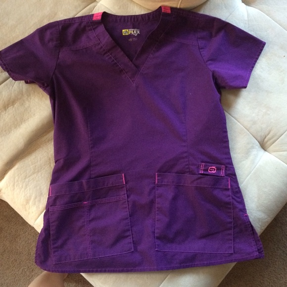 Wonder Wink Scrub Set