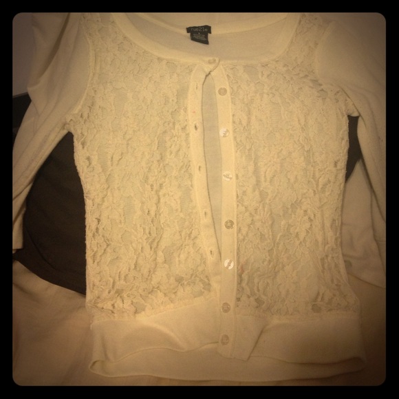 RUE 21 LIGHTLY USED SWEATER!!