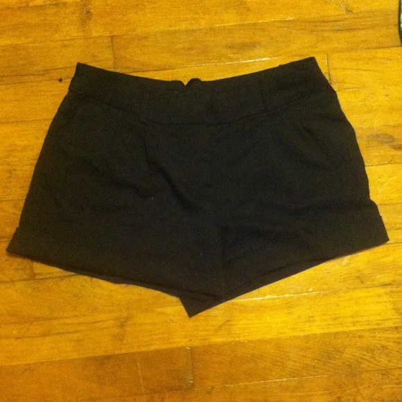 cute choir boy lookin ass shorts in black