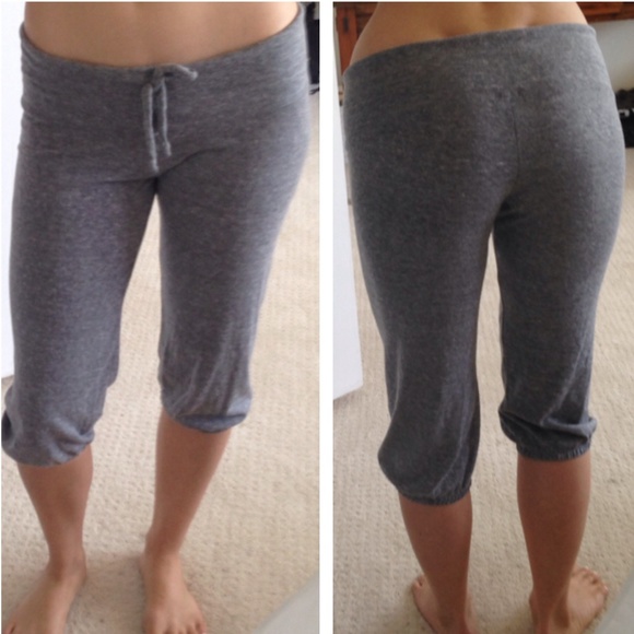 Alternative earth grey capri sweatpants small