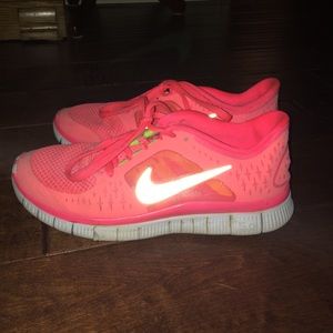 Nike free run shoes
