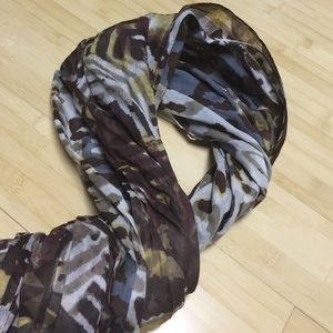 Cynthia rowley scarf great for Fall!!
