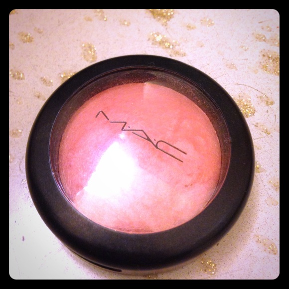 **SOLD** in bundle MAC cosmetics mineralize blush