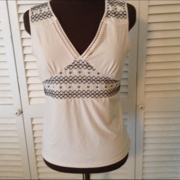 Judith Hart Tops - Gorgeous off white top with black embroidery