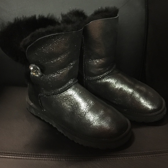 Authentic UGG Bailey Button Bling Silver Boots EUC