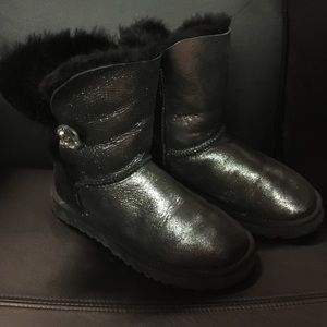 Authentic UGG Bailey Button Bling Silver Boots EUC