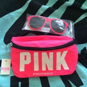 NWT VS PINK FANNY PACK SET