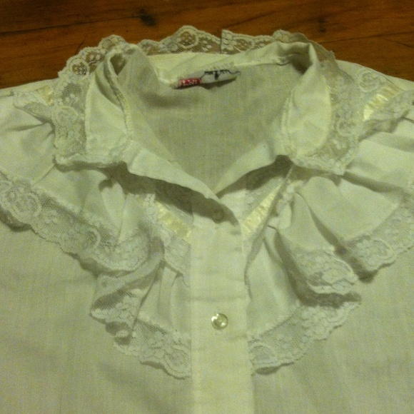 ⭕️traded⭕️ vintage cute lil Lolita ass button up - Picture 2 of 4