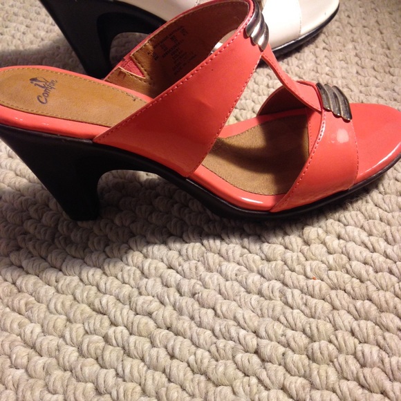 Heels - Picture 3 of 4