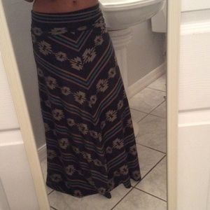 Mossimo Maxi skirt- SZ - XS