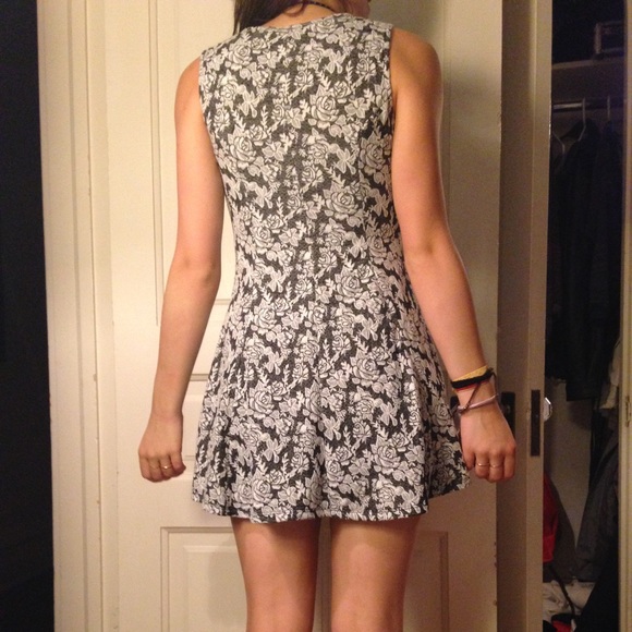 B&W Embroidered A line Dress - Picture 2 of 4