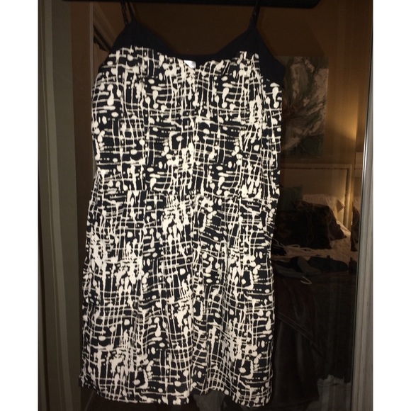 Romper - Picture 1 of 3