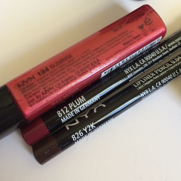 NYX MAKEUP COSMETICS NEW GLAM - Picture 3 of 4