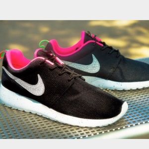 Nike roshe runs