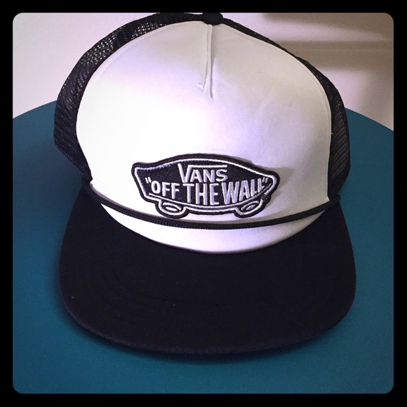 Vans Accessories - Brand New Vans Off The Wall Hat