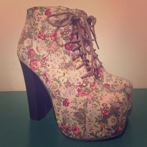 Flower Litas