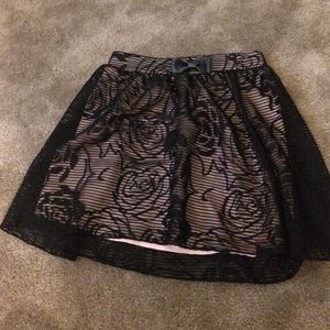 Flowery lace skirt