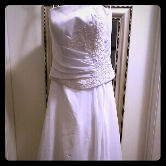 Davids Bridal Wedding Dress