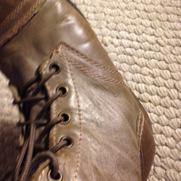 STEVE MADDEN BOOTS! - Picture 3 of 4