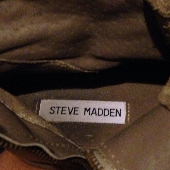 STEVE MADDEN BOOTS! - Picture 4 of 4