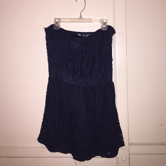 Strapless Navy blue romper